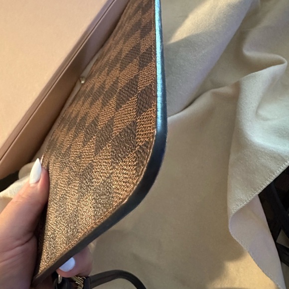 Louis Vuitton Pochette - Picture 3 of 5